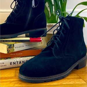 NWOT Blondo Vinny Black Suede Leather Nubuck Lace Up Side Zip Ankle Boots 8M